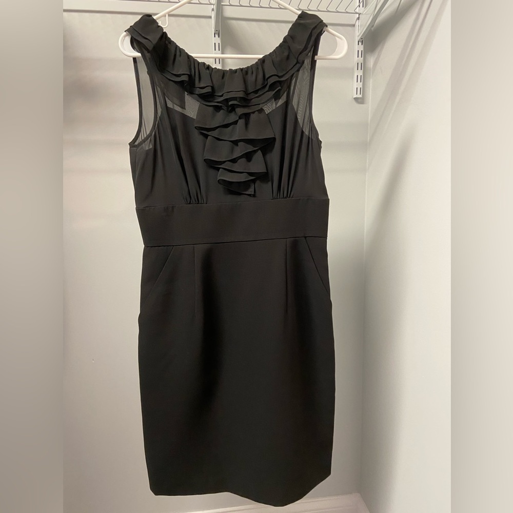 Black sleeveless dress